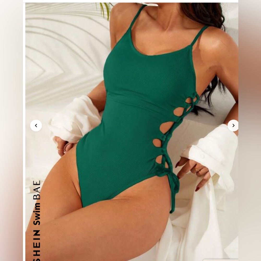 (M) Green Lace up Side One Piece Bathing suit